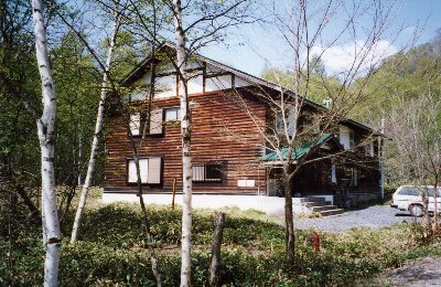 :奥日光自然の家西館外観の画像