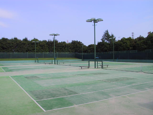 そうか公園テニスコート全景