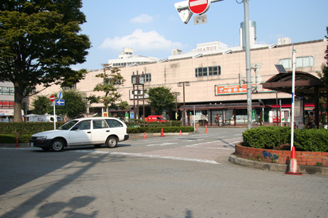 素材管理:草加駅西口交通広場　現在
