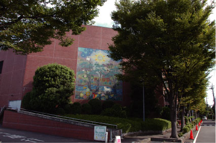 中央公民館の外観