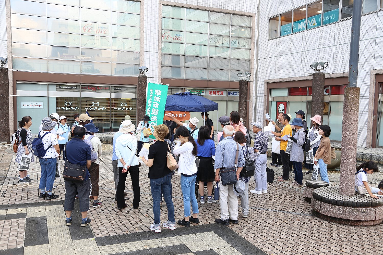 草加駅前の画像