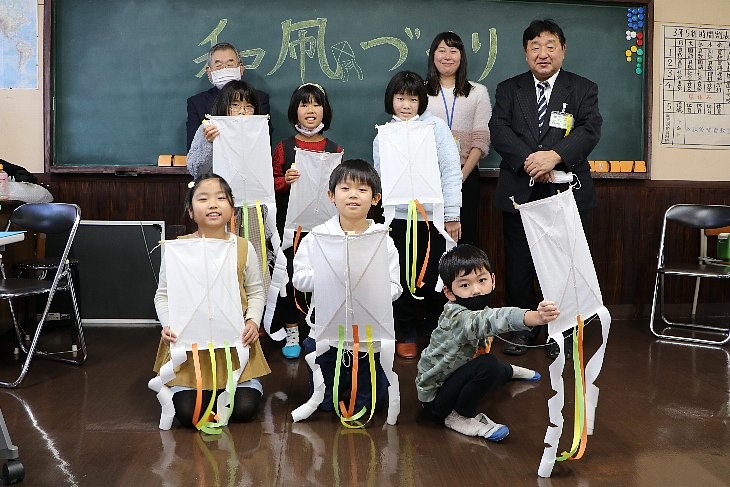 2020歴民和凧作り1