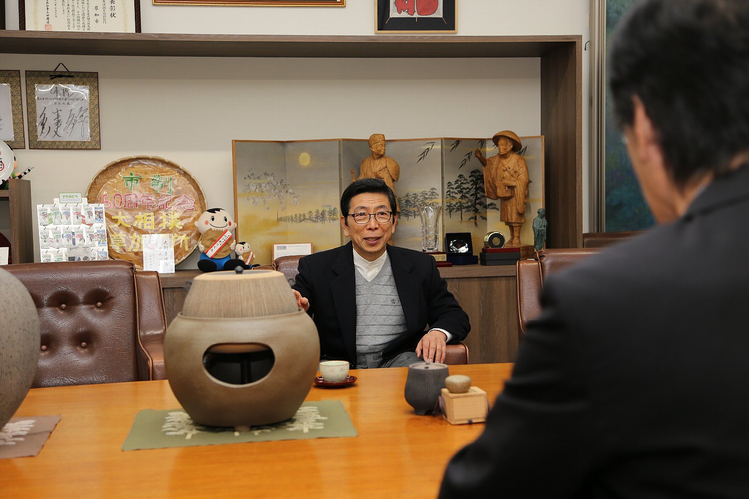 宮地さんと浅井昌志草加市長の画像