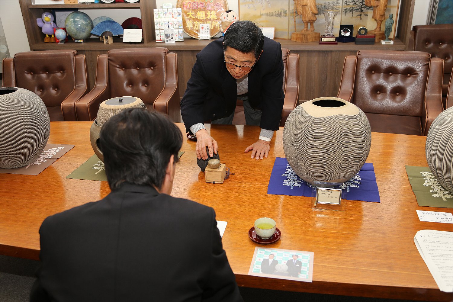 宮地さんと浅井昌志草加市長の画像