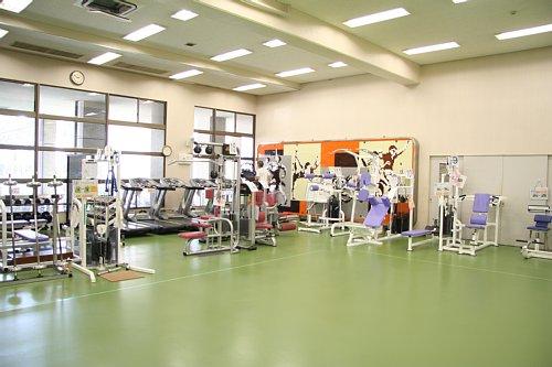 記念体育館トレーニングルームの画像