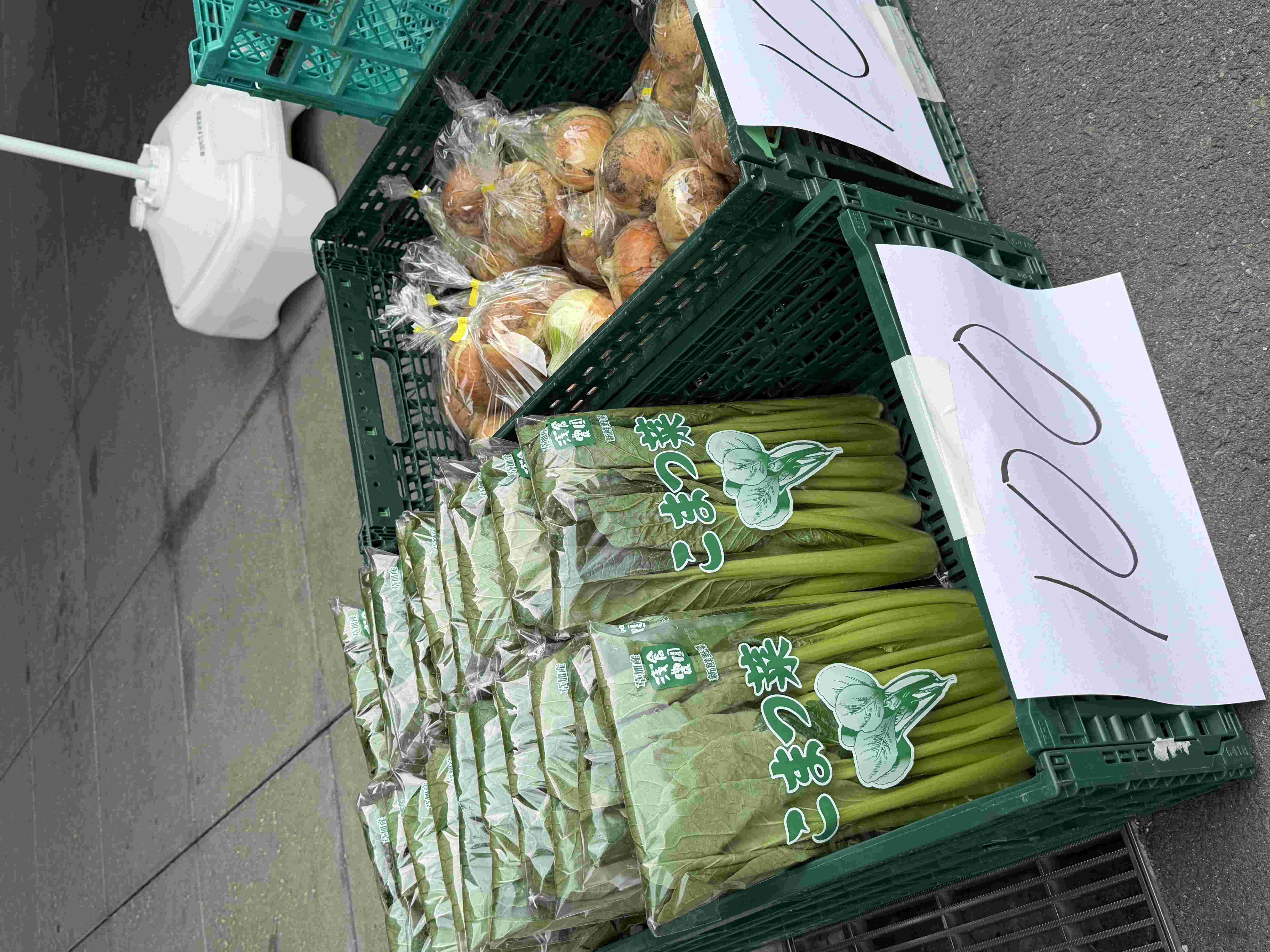 R8.0526野菜販売４