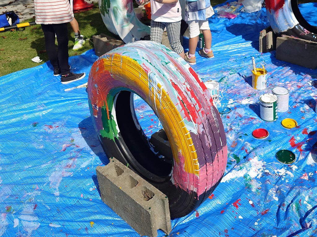 20251018_kids公園カラフルタイヤ大作戦イベント1.JPG