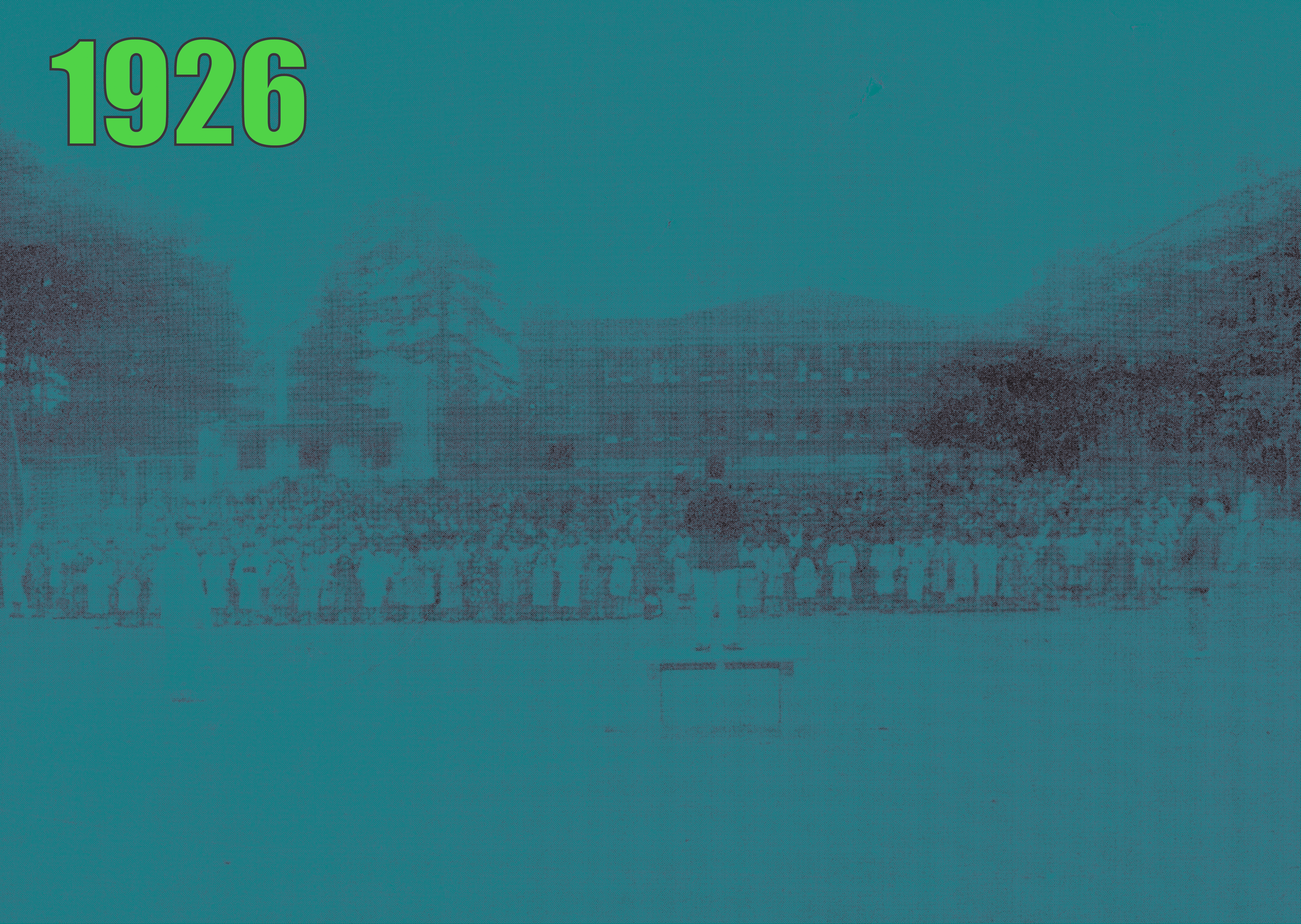 竣工直後の草加小学校西校舎(1926年)