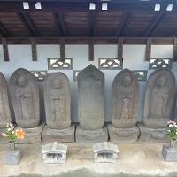 泉蔵院六地蔵石仏