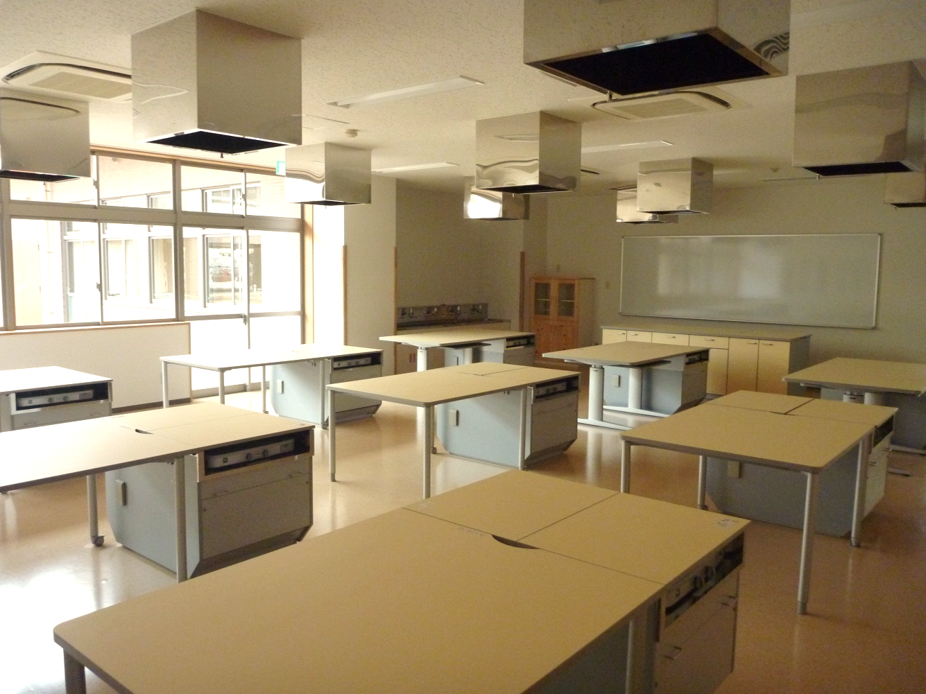栄小学校一般開放施設_調理室2.png