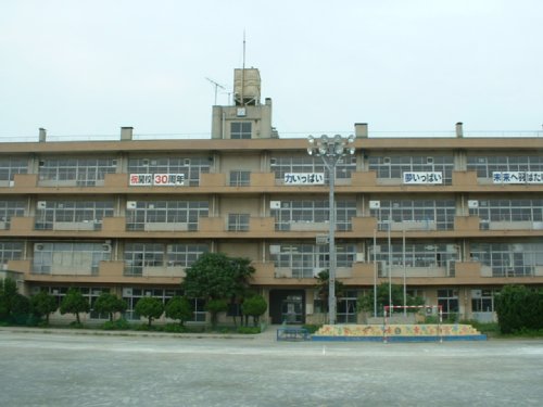 :稲荷小学校の画像