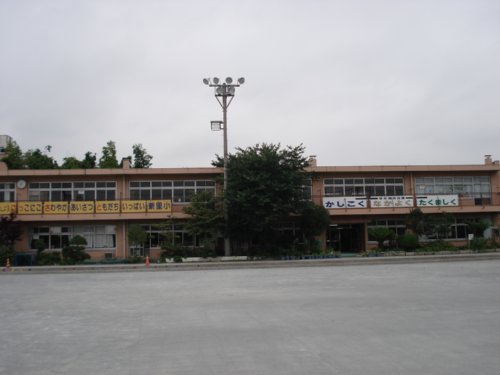 :新里小学校の画像