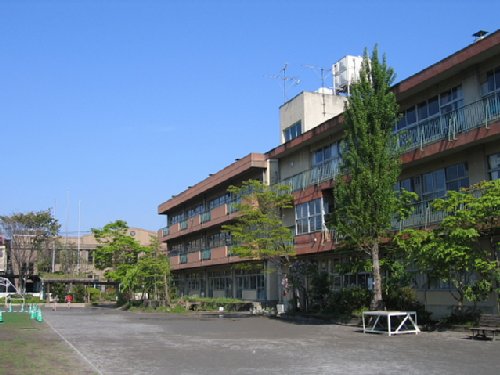 :草加小学校の画像