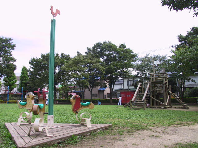 :稲荷下根公園遊具の画像