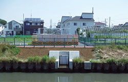 新里グラウンド南側の河川にポンプを新設の画像