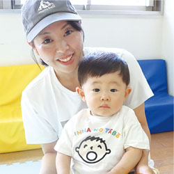 完山亜美さん